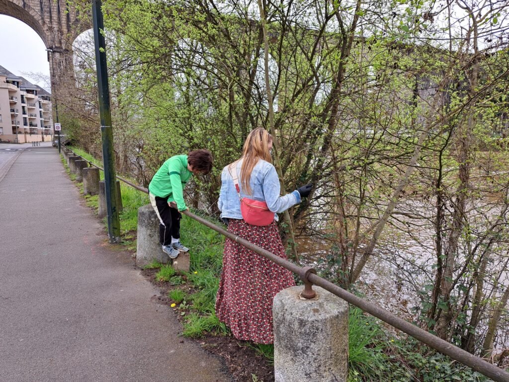 Nettoyage le long des berges et du halage de Laval - MayCleaners 2024
